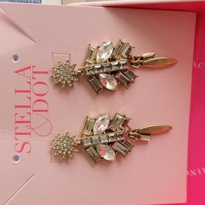 Statement earring